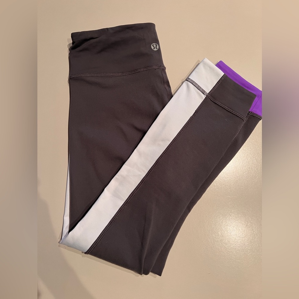 Lululemon pants grey, purple and white size 2